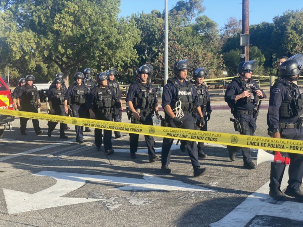 Un nou atac armat în Statele Unite. Doi morți și cinci răniți într-o dispută cu împușcături din Los Angeles. Video