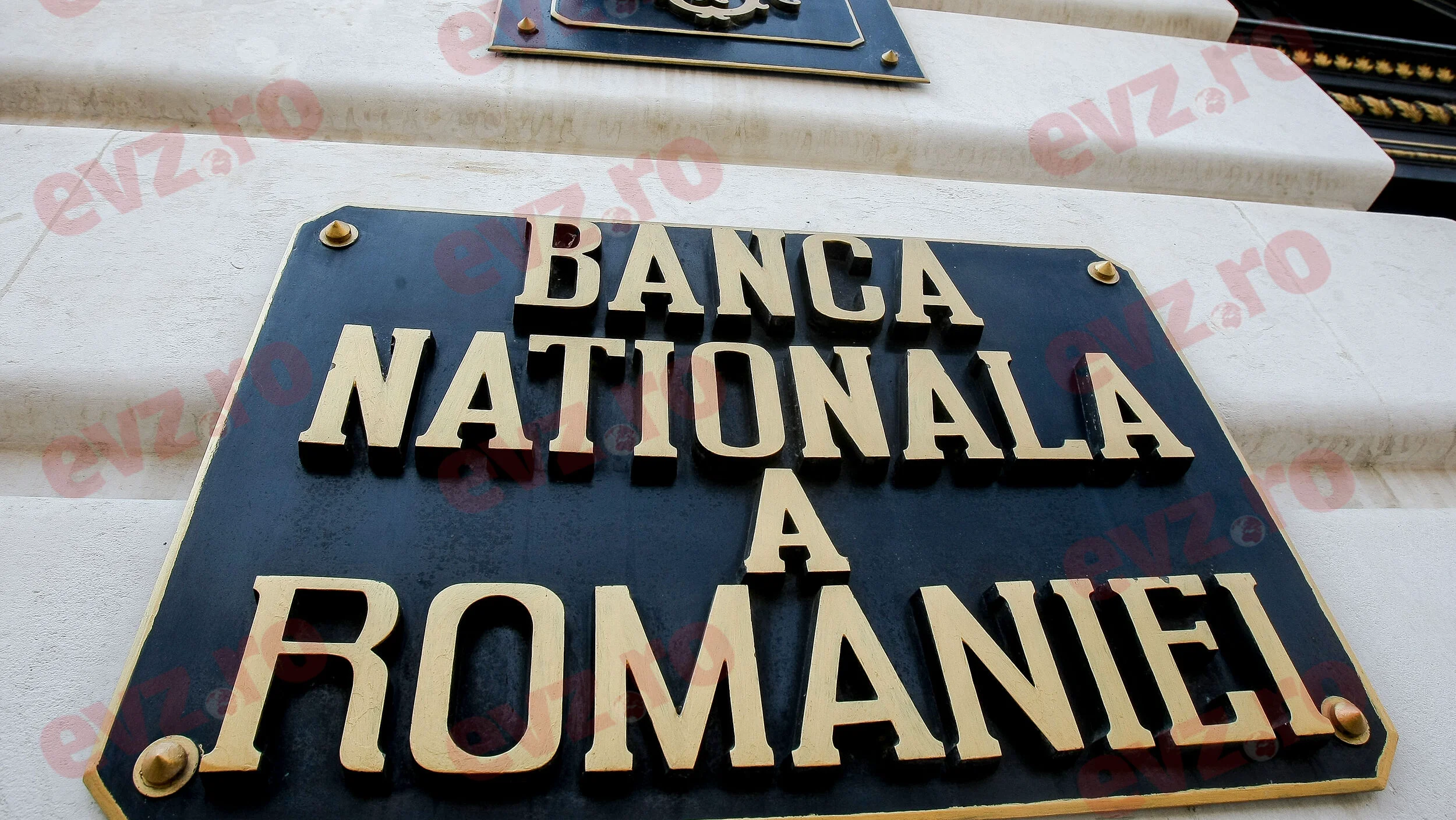Banca Națională a României, schimbări în conducere. Ar putea avea loc în vară