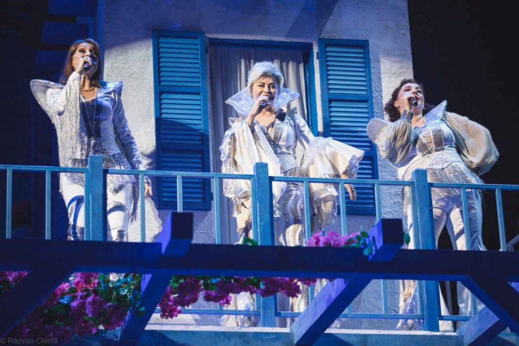 „Mamma Mia!“ revine în forță la Sala Palatului. Spectacolul va fi unul grandios VIDEO