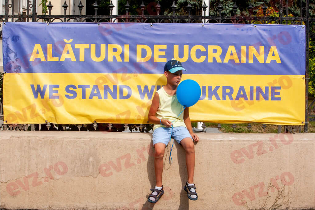 INSCOP. Românii se tem de migranții din Orientul Mijlociu și de refugiații ucraineni