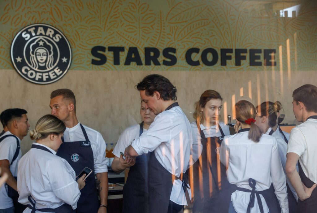 Succesorul Starbucks a deschis ușile clienților din Rusia