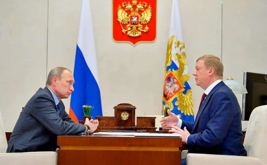 Putin și-a mai otrăvit un opozant. Anatoli Ciubais „nu-și poate închide ochii și are mușchii feței parțial paralizați”
