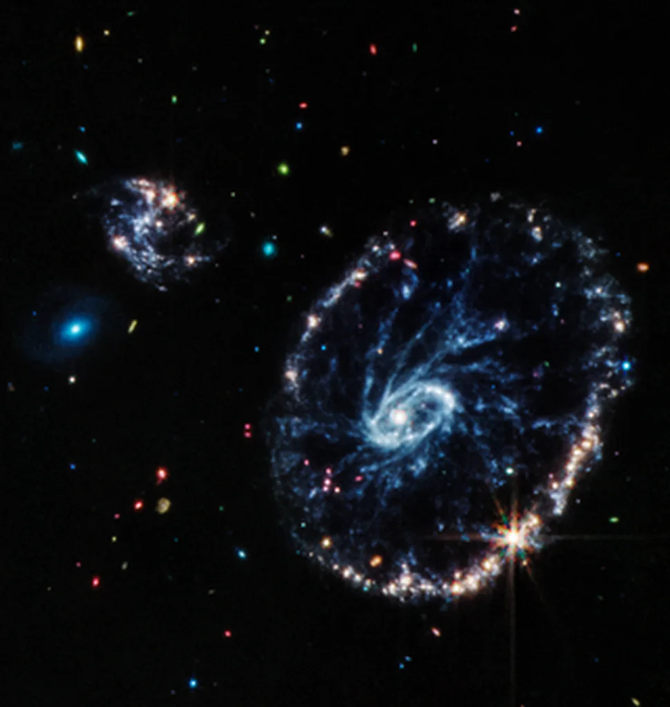 NASA a făcut public o imagine uimitoare cu galaxia Cartwheel, aflată la 500 de milioane de ani distanță