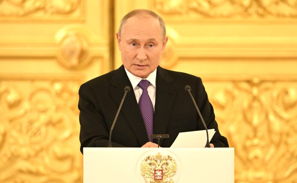 Vladimir Putin a vrut să-i impresioneze pe ruși. A plâns în Piața Roșie: „Bine ați venit acasă”. Video