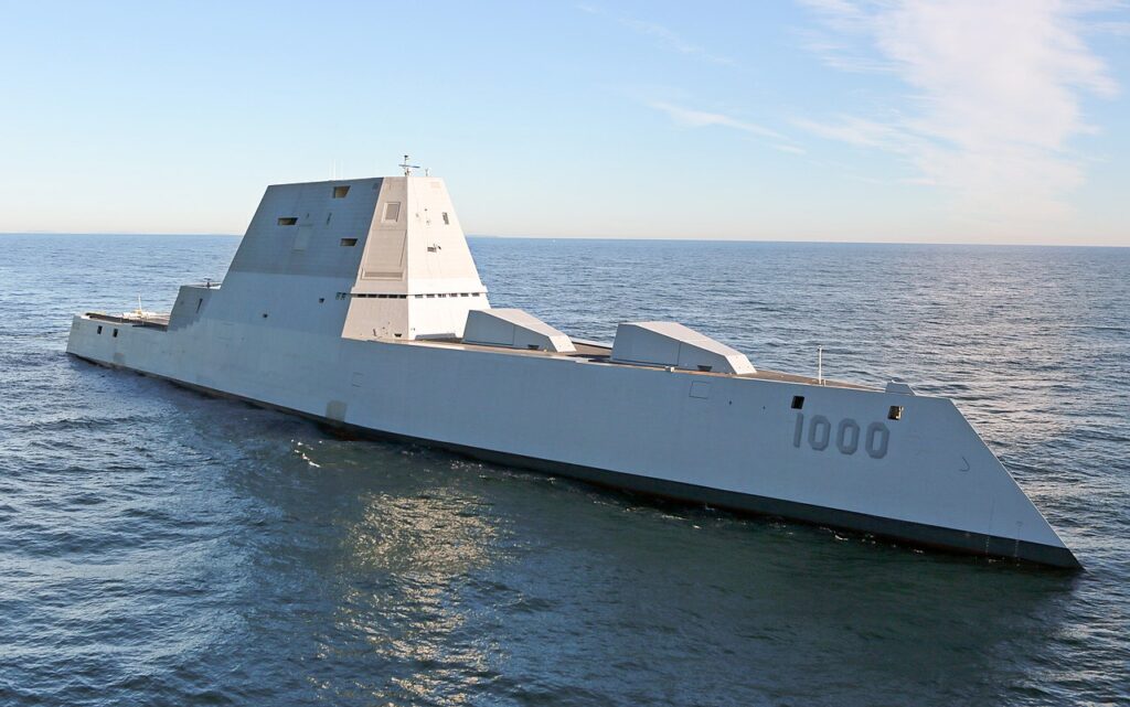 Cea mai modernă navă de război americană a ajuns în Asia de Est. USS Zumwalt stârnește îngrijorare la Beijing