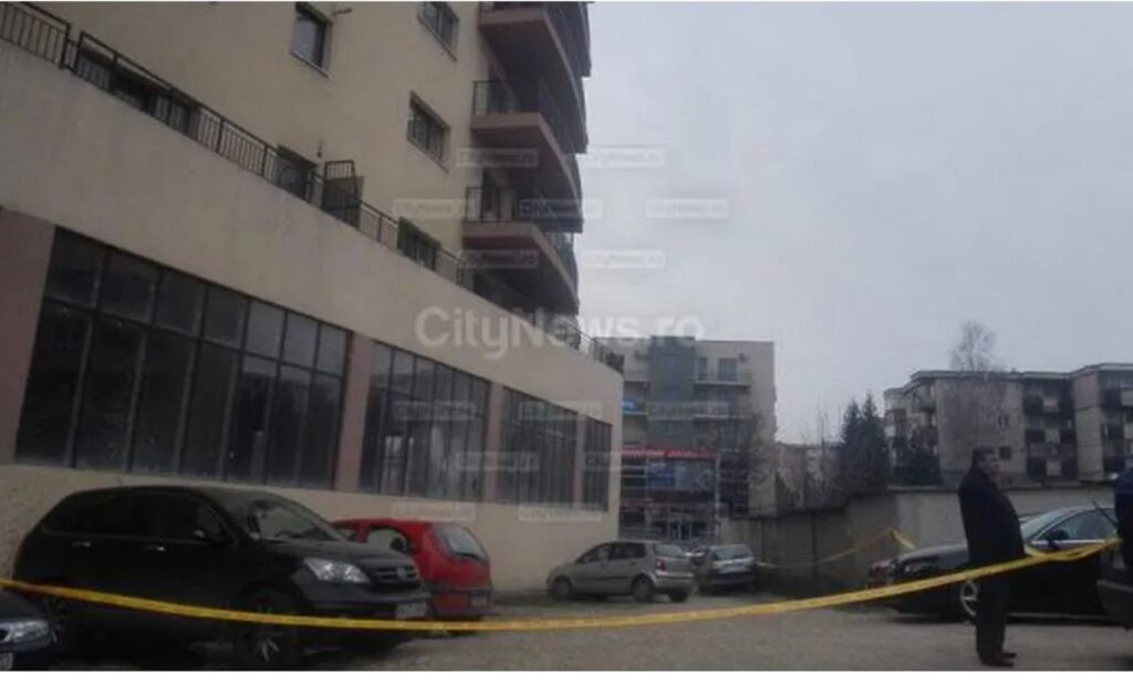Blocul blestemat din Cluj. Fiica unui preot s-a aruncat de la etajul al XII-lea. O altă tânără s-a sinucis în același loc