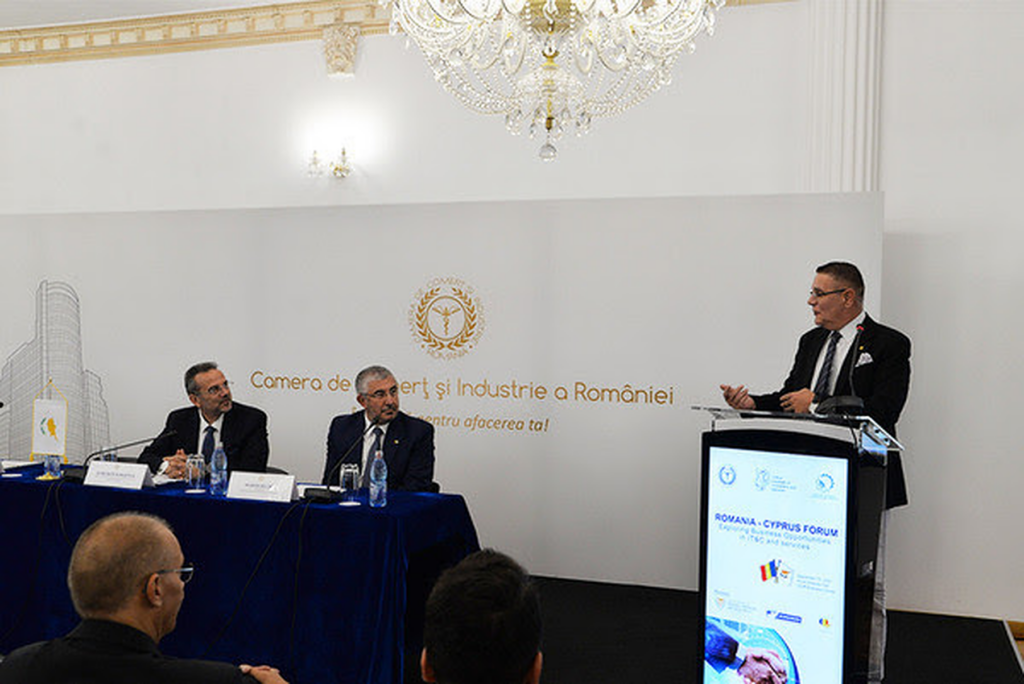 Mediul de afaceri din România are o mare oportunitate: să investească în Cipru