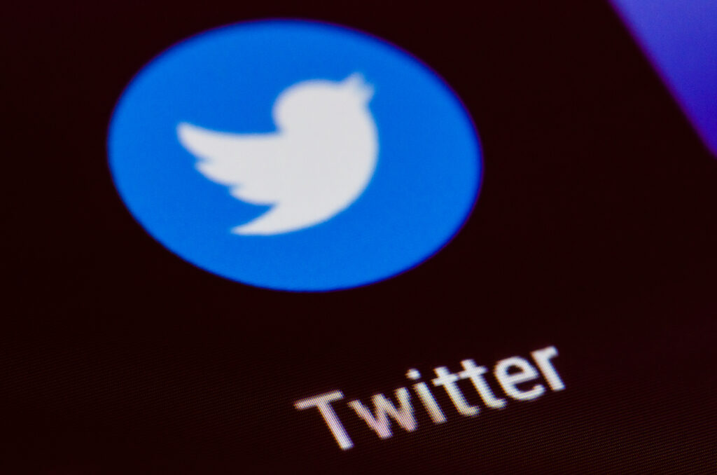 Un fost angajat al Twitter a fost condamnat pentru spionaj. A vândut datele utilizatorilor