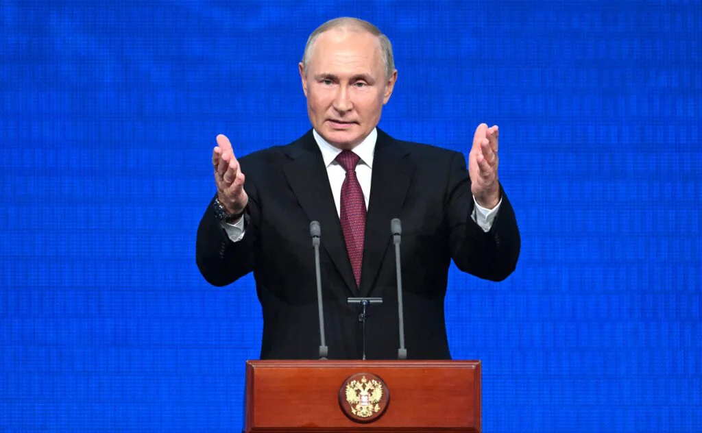 Putin își sacrifică nebunul. Un pretendent la funcția supremă, aruncat în cea mai fierbinte zonă