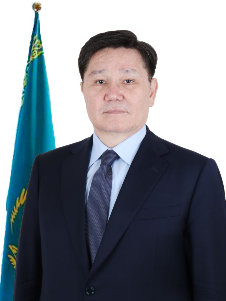 Relațiile kazaho-române și dezvoltarea unui „Nou Kazahstan” – puncte-cheie ale interviului cu Excelența Sa Ambasadorul Nurbakh Rustemov