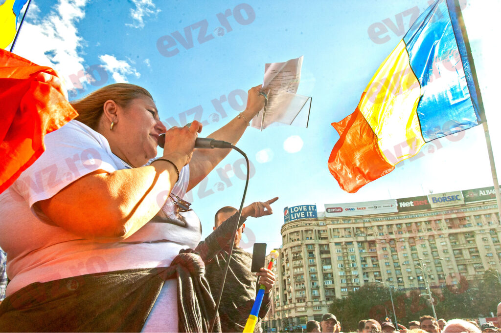Diana Șoșoacă cere ieșirea României din UE: „Ne-au furat toate bogățiile țării. Ne-au furat copiii… Ursula la pușcărie”