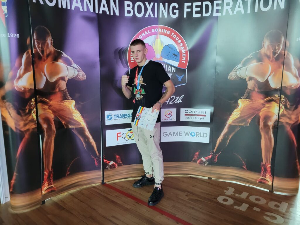 Game World susține boxul românesc în 2022. Parteneriat cu Federația Română de Box