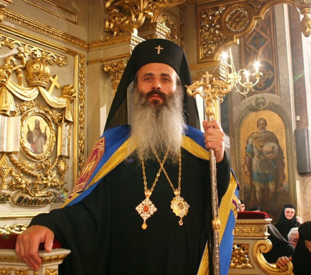 IPS Teofan, Mitropolitul Moldovei și Bucovinei, a premiat preoți şi voluntari care au ajutat refugiații ucraineni
