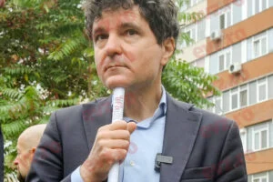 Nicușor Dan, acuzat de inginerii financiare cu avocați