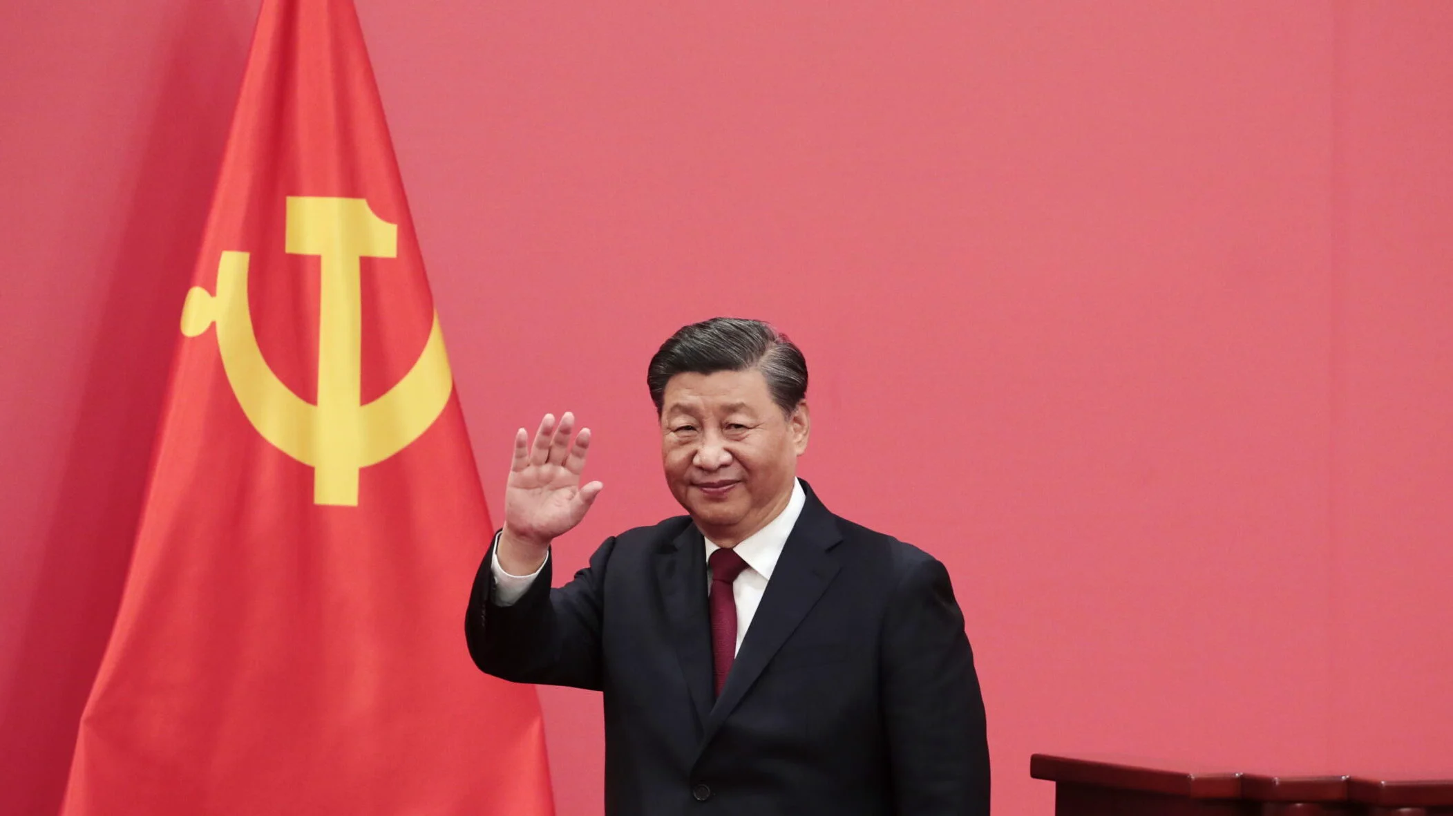 Vucic a întins covorul roșu pentru Xi Jinping