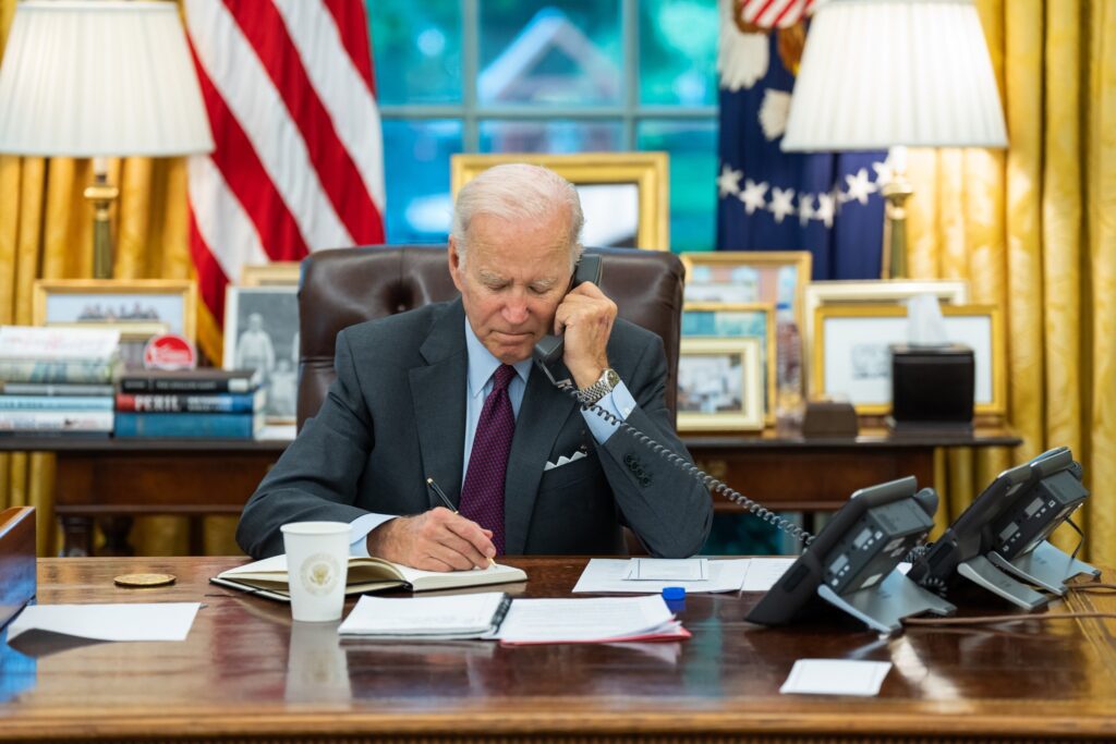 Joe Biden a semnat legea bugetului federal. SUA acordă un nou sprijin pentru Ucraina