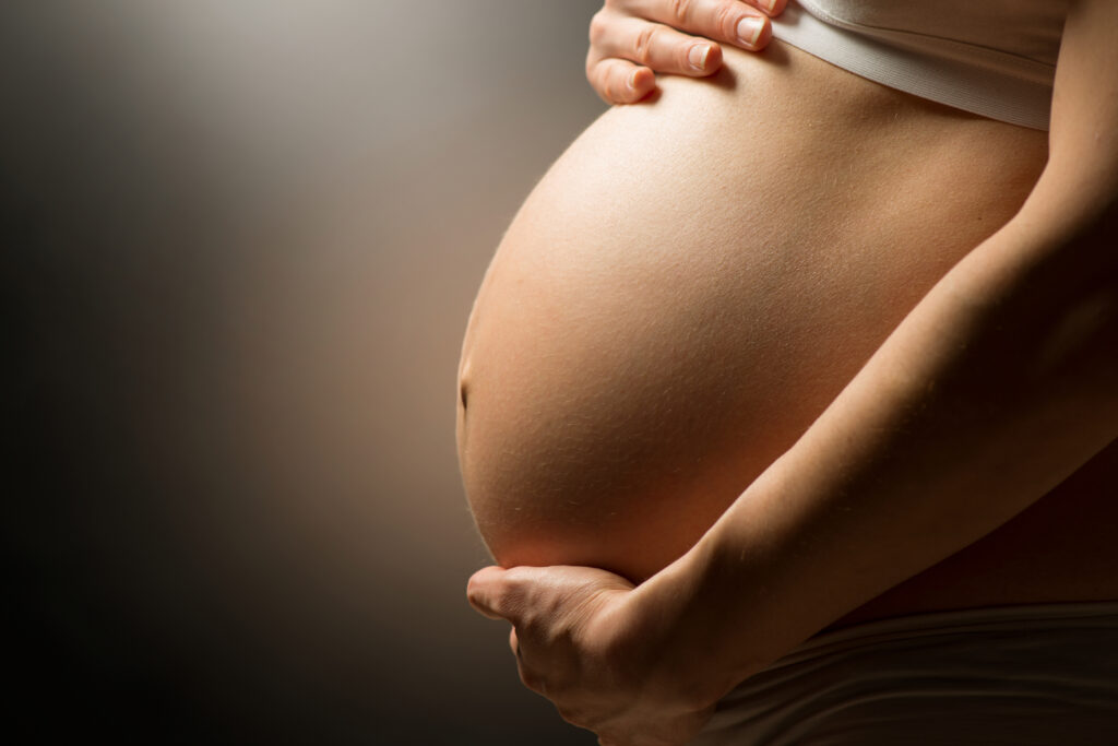 Controalele medicale pentru femeile însărcinate, un lux, deși acestea ar trebui să fie gratuite: „De cele mai multe ori, ecograful spitalului public este undeva sub cheie”