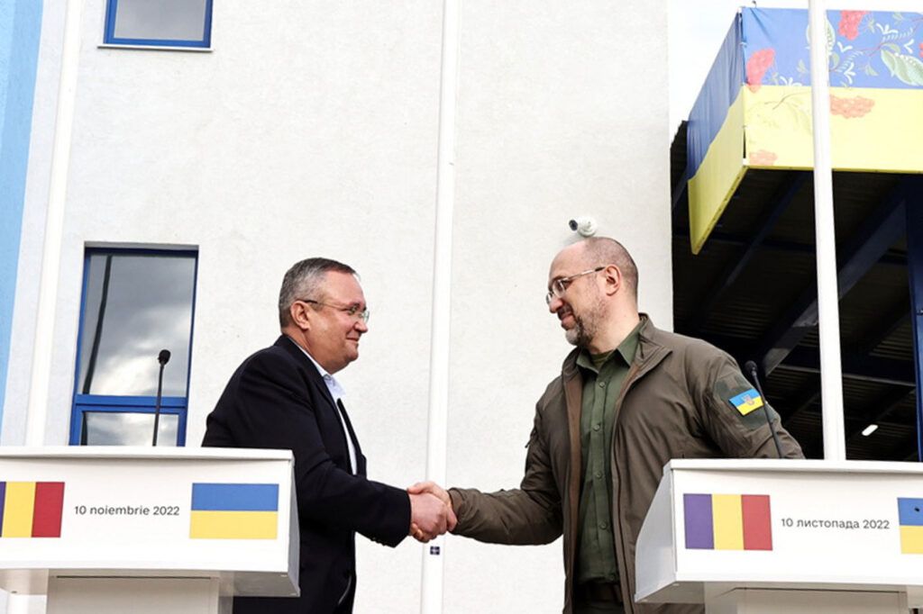 România și Ucraina au deschis încă un punct de frontieră comun. Premierul Nicolae Ciucă: „Asigură facilități pentru un tranzit mai lejer”. Video