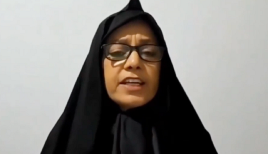Poliția din Iran va începe să supravegheze purtarea vălului musulman. Agitația națională continuă