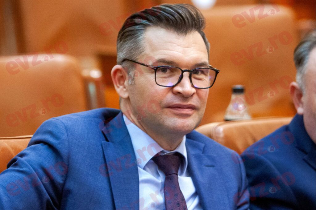 Ionuț Stroe, după ce Dîncu a anunțat că va cere demisia ministrului Educației: „Să se consulte cu conducerea PSD, situaţia reclamată s-a rezolvat în coaliţie”