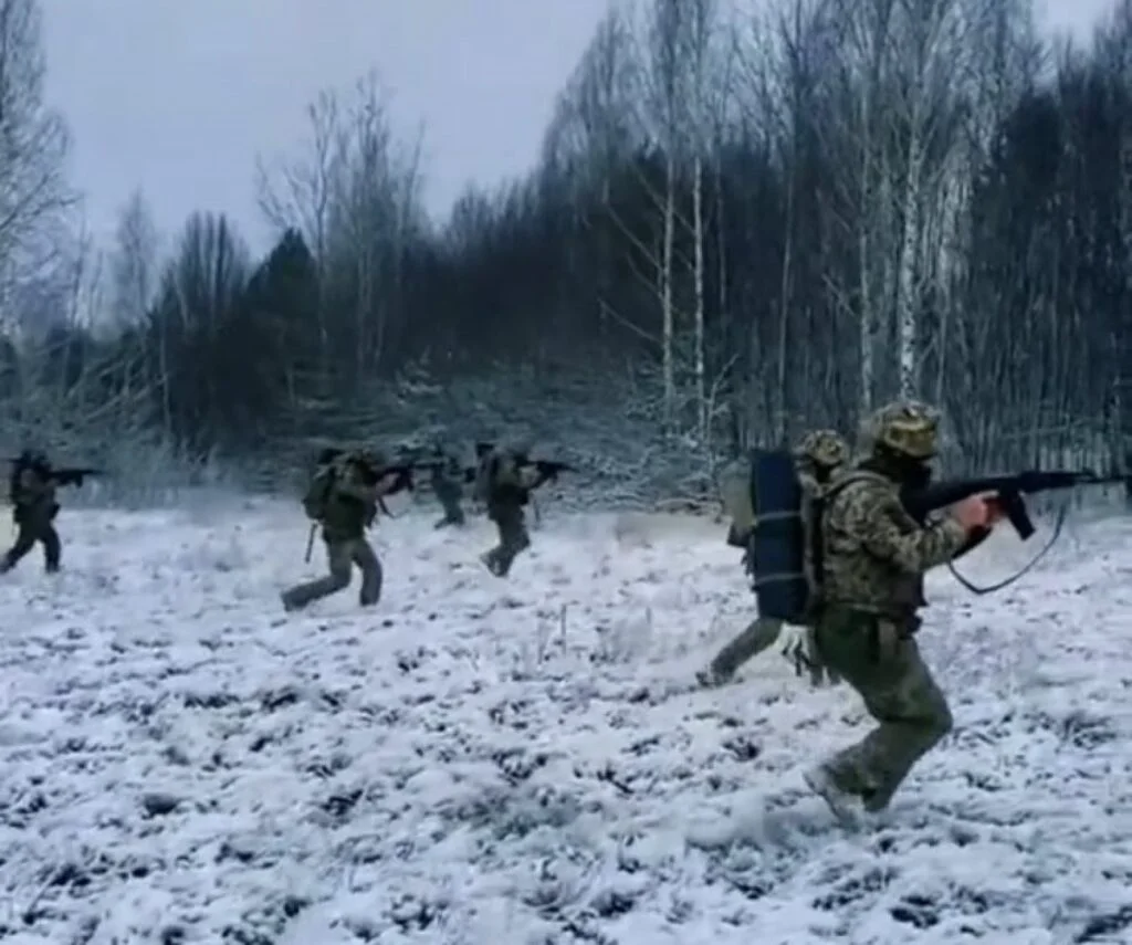 Soldații ucraineni, îngroziți de numărul de obuze pe care îl au rușii