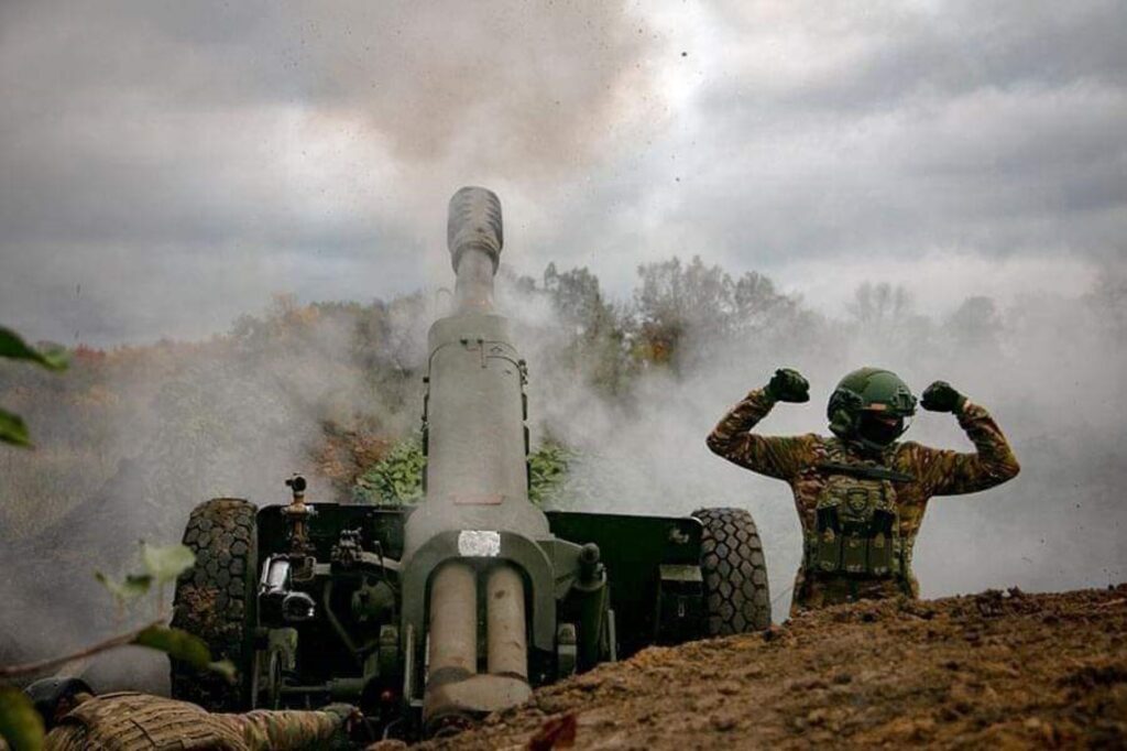 Războiul din Ucraina, ziua 306. Lupte crâncene se duc la Bahmut. Regimentul Azov și-a comemorat eroii. Putin caută ajutorul Chinei. Video