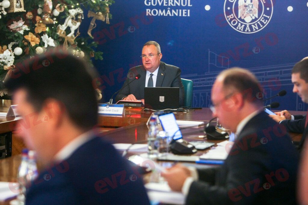 Cei mai vizibili miniștri. Premierul Ciucă rămâne pe primul loc. Bogdan Aurescu urcă spectaculos pe locul II
