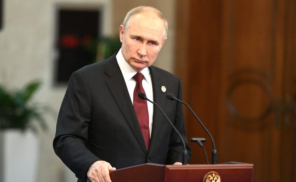 Putin recunoaşte o situaţie „extrem de dificilă” în teritoriile aflate sub control rusesc