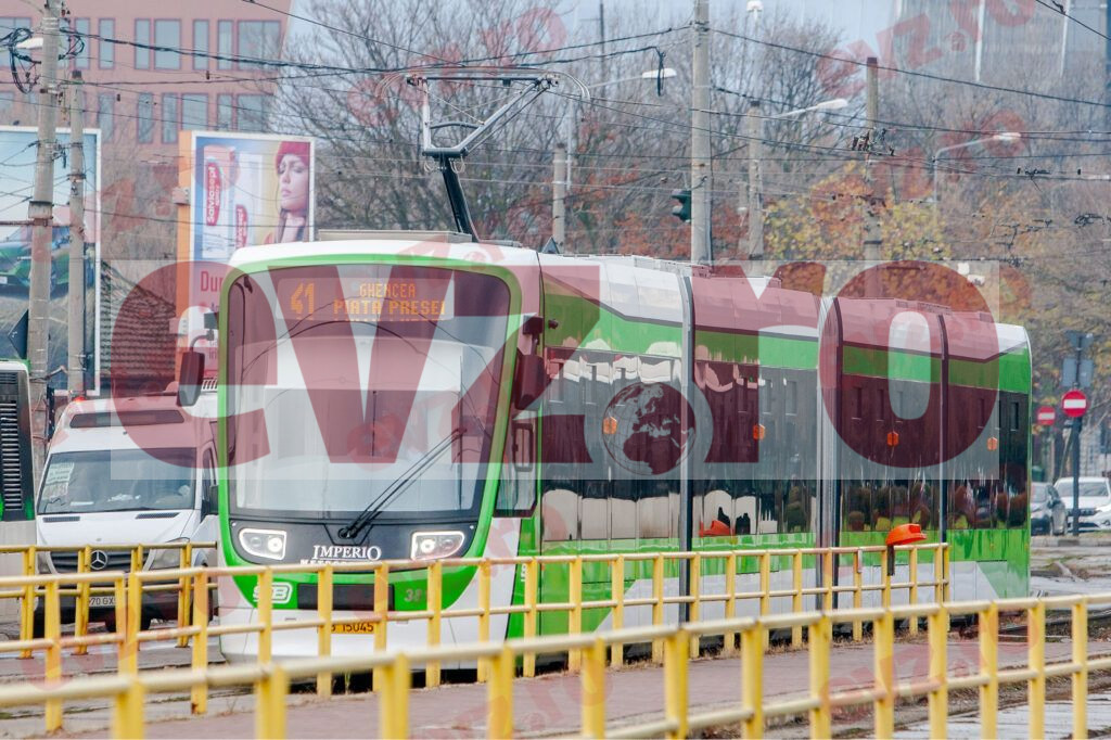 Linia 41 are 15 tramvaie noi. Ce a declarat Nicușor Dan la punerea acestora în circulație. Imagini cu noile vehicule