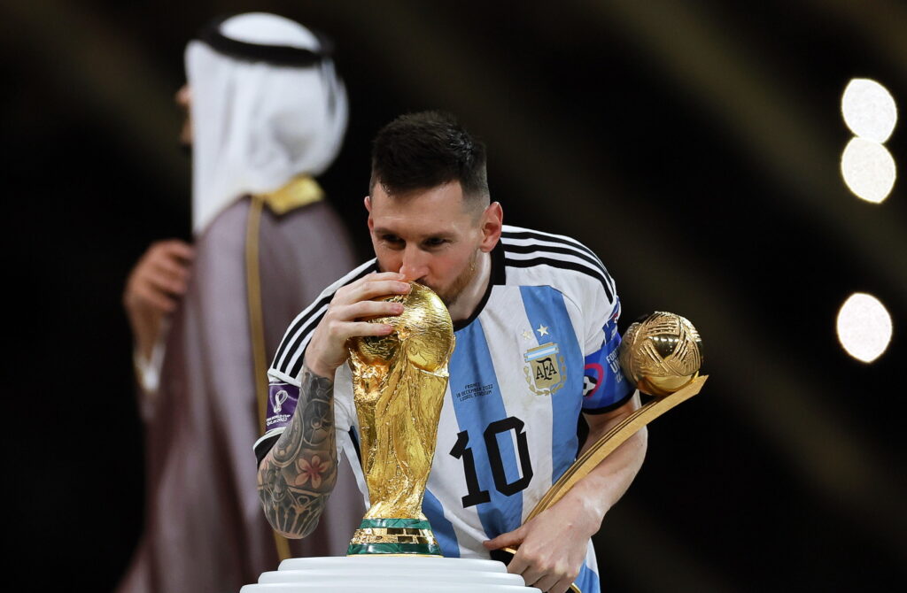 Postarea lui Messi după câștigarea Cupei Mondiale a adunat aproape 50 de milioane de aprecieri. Este aproape să bată recordul Instagram