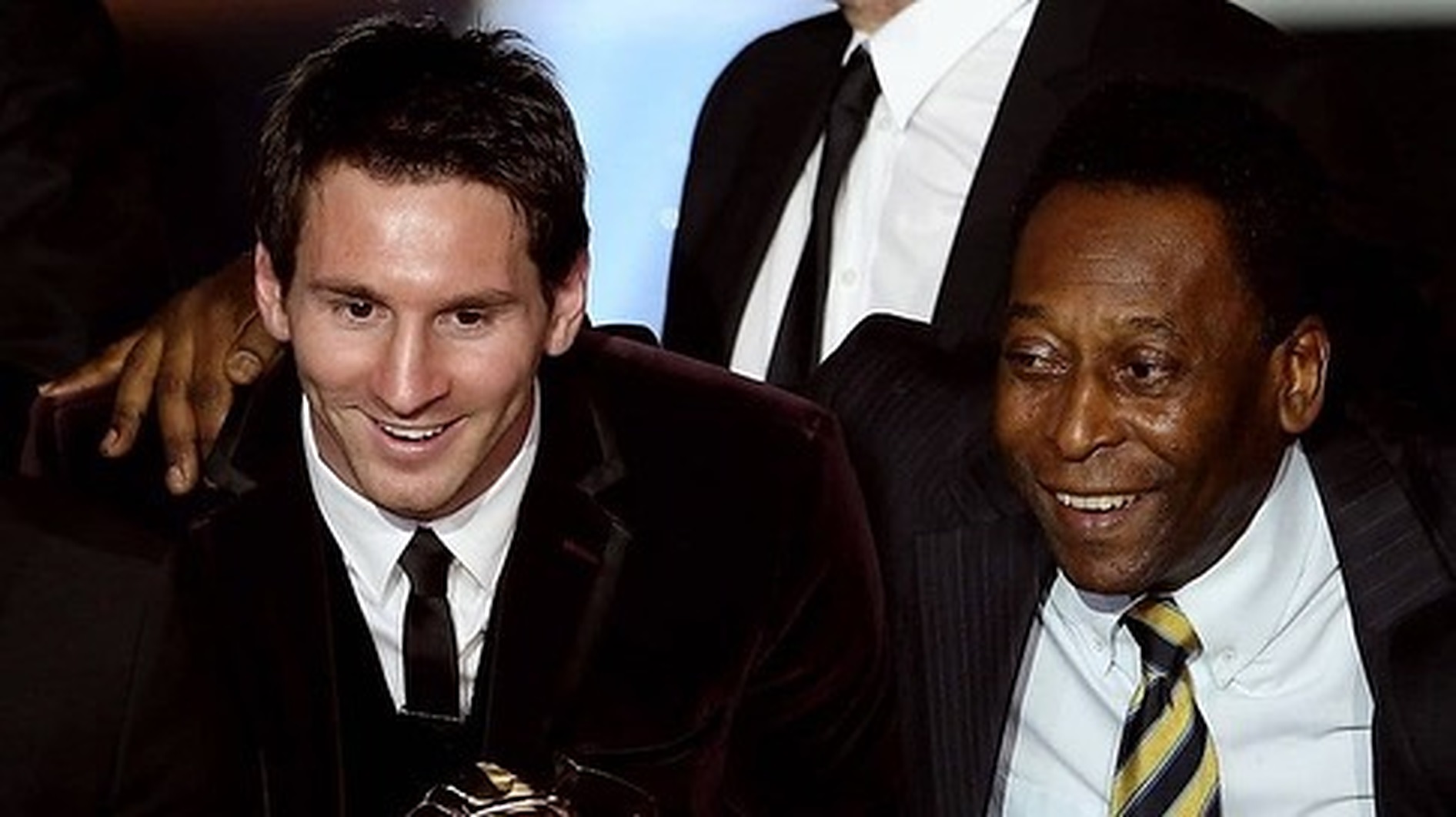 Le leggende del calcio piangono la morte di Pelé.  Ondata di messaggi di cordoglio dopo la scomparsa della leggenda brasiliana – Evento del giorno