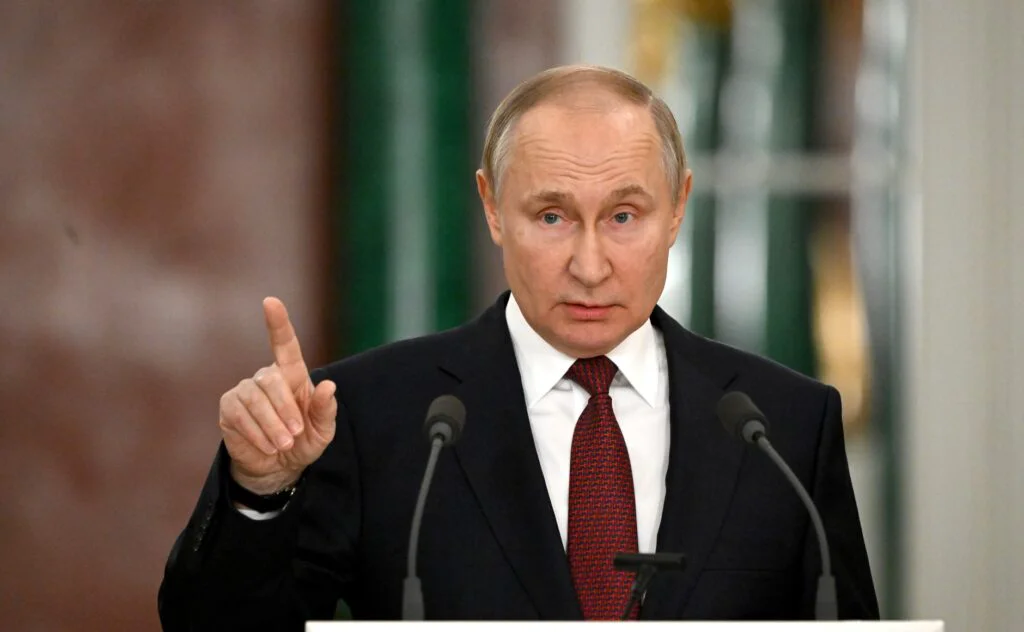 Reacția dură a Kremlinului. Rusia „vrea să fie lăsată în pace” de Occident şi de „păpușarii” care livrează tancuri Ucrainei