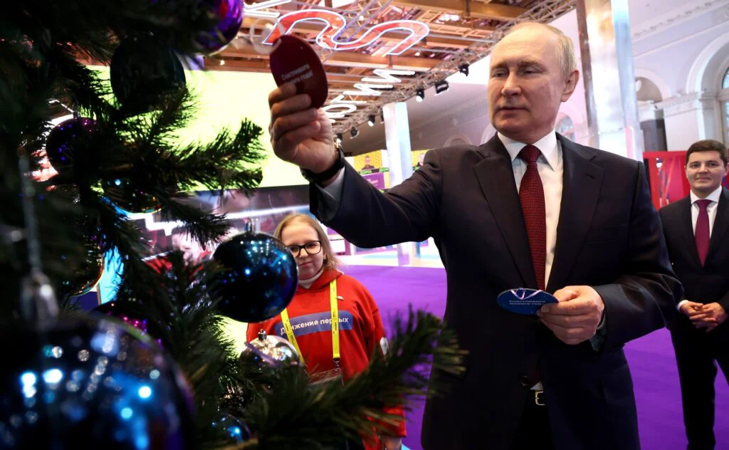 Problemele de sănătate ale lui Vladimir Putin. Tratamentul minune care îl ține în putere