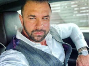 Alex Bodi s-a încăierat cu Dorian Popa, din cauza milionarului Călin Donca. S-au aruncat cuvinte grele