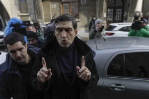 Edan, fiul lui Victor Pițurcă, a ajuns să ceară 100 de euro pentru o poză