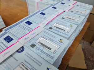 Ajutor pentru facturi. Când vin cardurile de energie și cine le primește