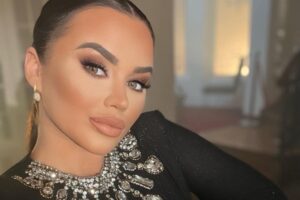 Carmen de la Sălciua, tarif de vedetă. Cât cere cântăreața pentru un eveniment