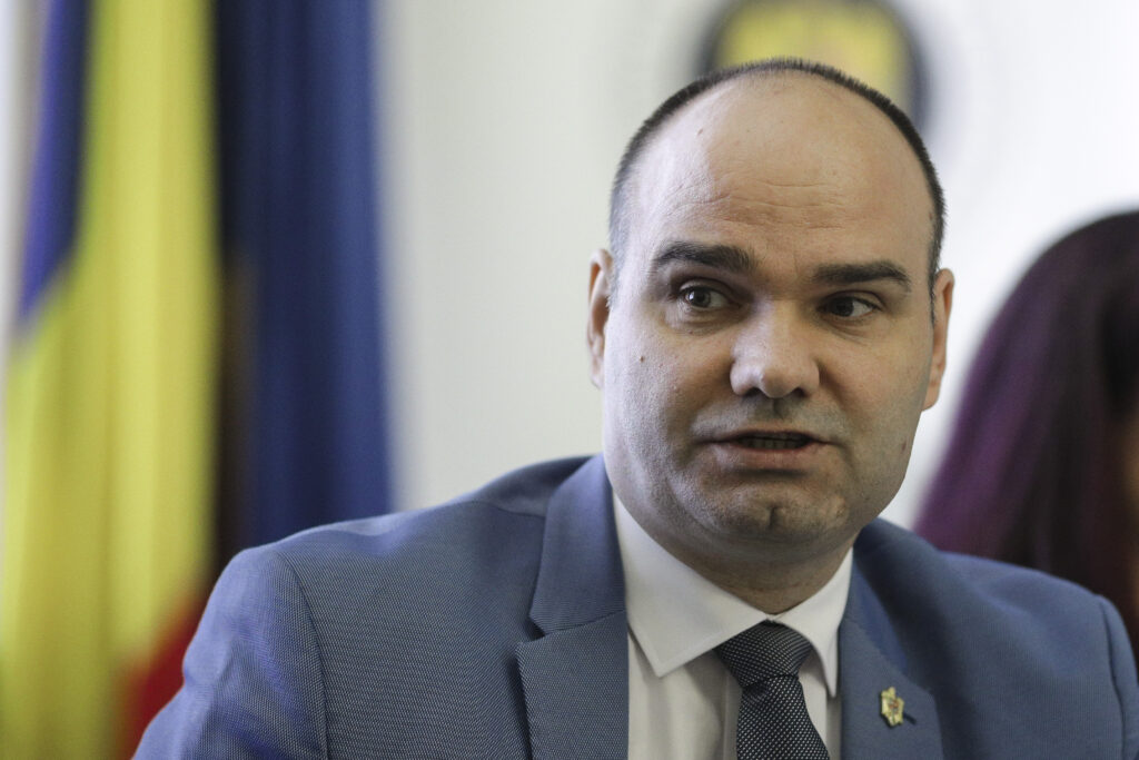 Șeful Autorității Electorale Permanente a demisionat din funcție. Constantin Mituleţu Buică a fost acuzat că și-a angajat cumnata pe un post de consilier