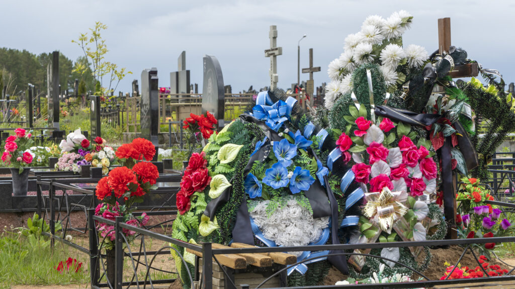 Flori care simbolizează moartea în diferite culturi