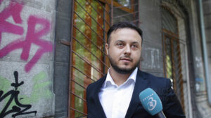Drama continuă în familia Bădălău: Copiii, dați în judecată de propriul tată