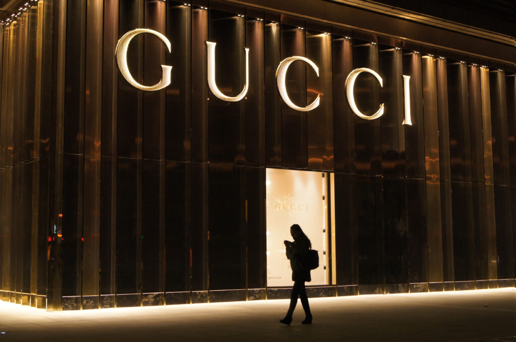 Sabato De Sarno, actualul director de modă al casei Valentino, o să fie directorul de creaţie al brandului Gucci