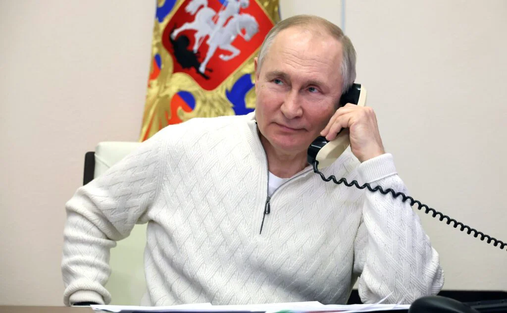 L-a amenințat Putin pe Boris Johnson la telefon? Ce spune cancelarul german Olaf Scholz, despre discuțiile cu liderul de la Kremlin