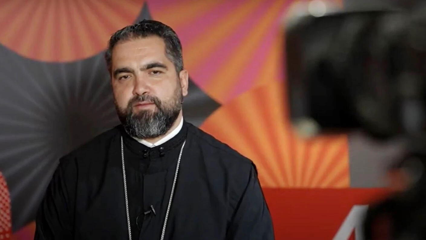 Biserica, sub asaltul susținătorilor lui Georgescu. Ciprian Mega, acuzat că pregăteşte o schismă cu Moscova