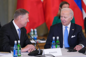 Joe Biden, consultări cu liderii globali. Klaus Iohannis, prezent la conferința video