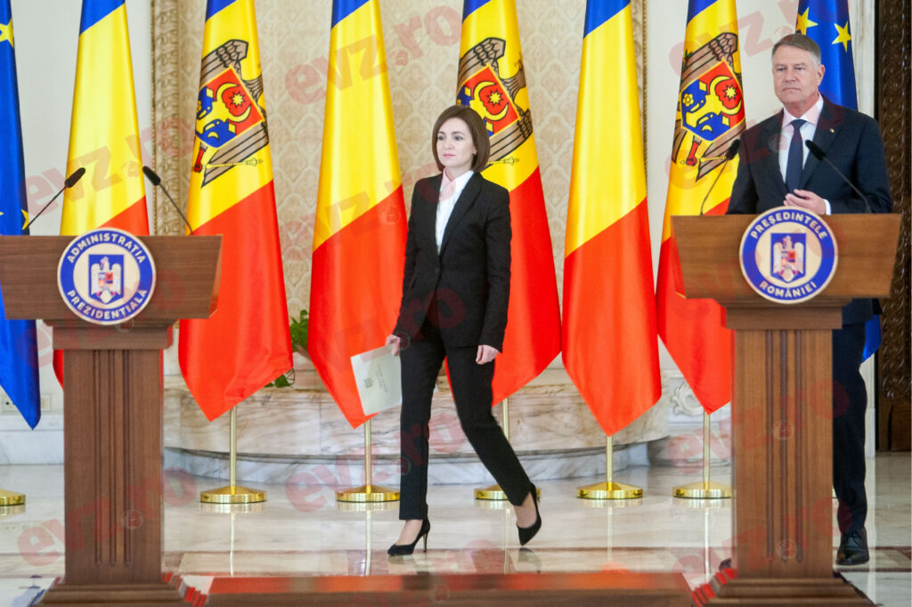O tentativă de lovitură de stat, farse cu bombă, apeluri false la recrutare, proteste în masă: Moldova spune că le-a avut pe toate în ultimul an