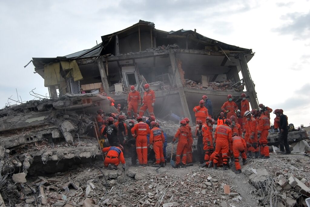 Cutremur în Turcia și Siria: se activează mașinăria ajutoarelor internaționale