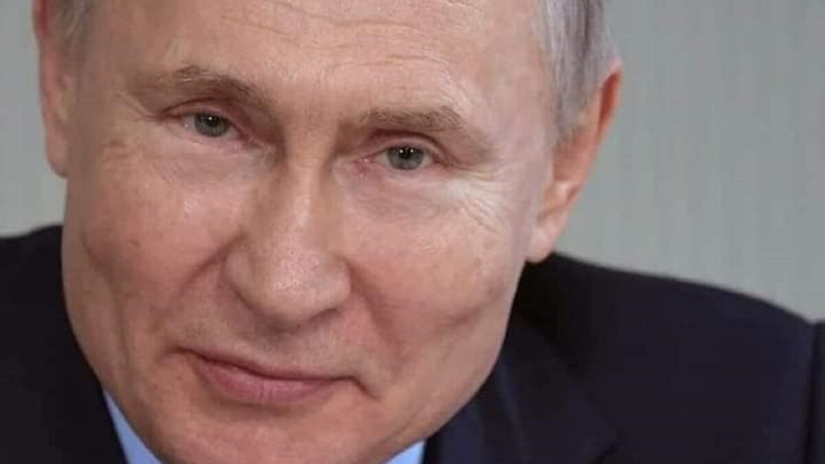 Cine este noua iubită a lui Vladimir Putin. Seamănă izbitor cu Barbie