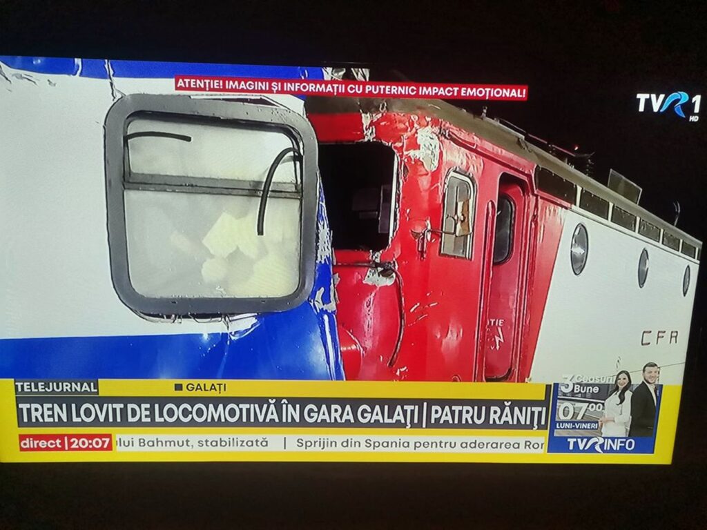 Accident feroviar în Stația CFR Galați. O locomotivă nu a frânat și a lovit un vagon. O persoană a murit, trei sunt rănite
