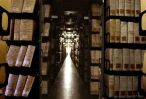 Arhivele secrete din Vatican ce pot arunca lumea în aer. Tăcerea instituțională a alimentat teoriile conspiraționiste
