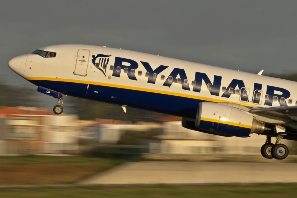Compania Ryanair anunță noi curse în România. Programul celor patru rute spre orașe europene